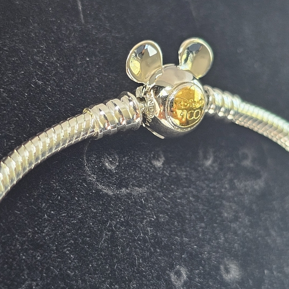 Disney x Pandora 100th Anniversary Bracelet - Picture 2 of 3
